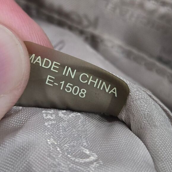 🐢 Michael Kors Snakeskin Clutch. - Picture 10 of 13